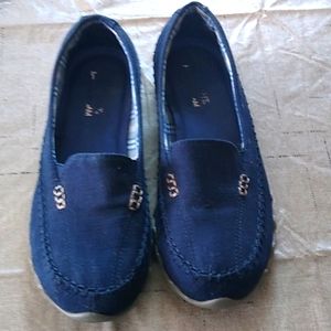 Sketchers - Memory Foam